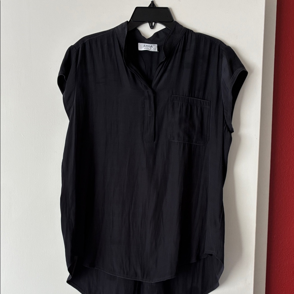 Mele Purdie Cap Sleeve Black Camp Shirt. Front Pocket Detail, Perfect 4 Travel.